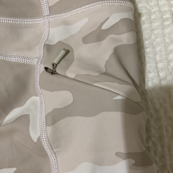 Athleta leggings - Picture 4 of 4